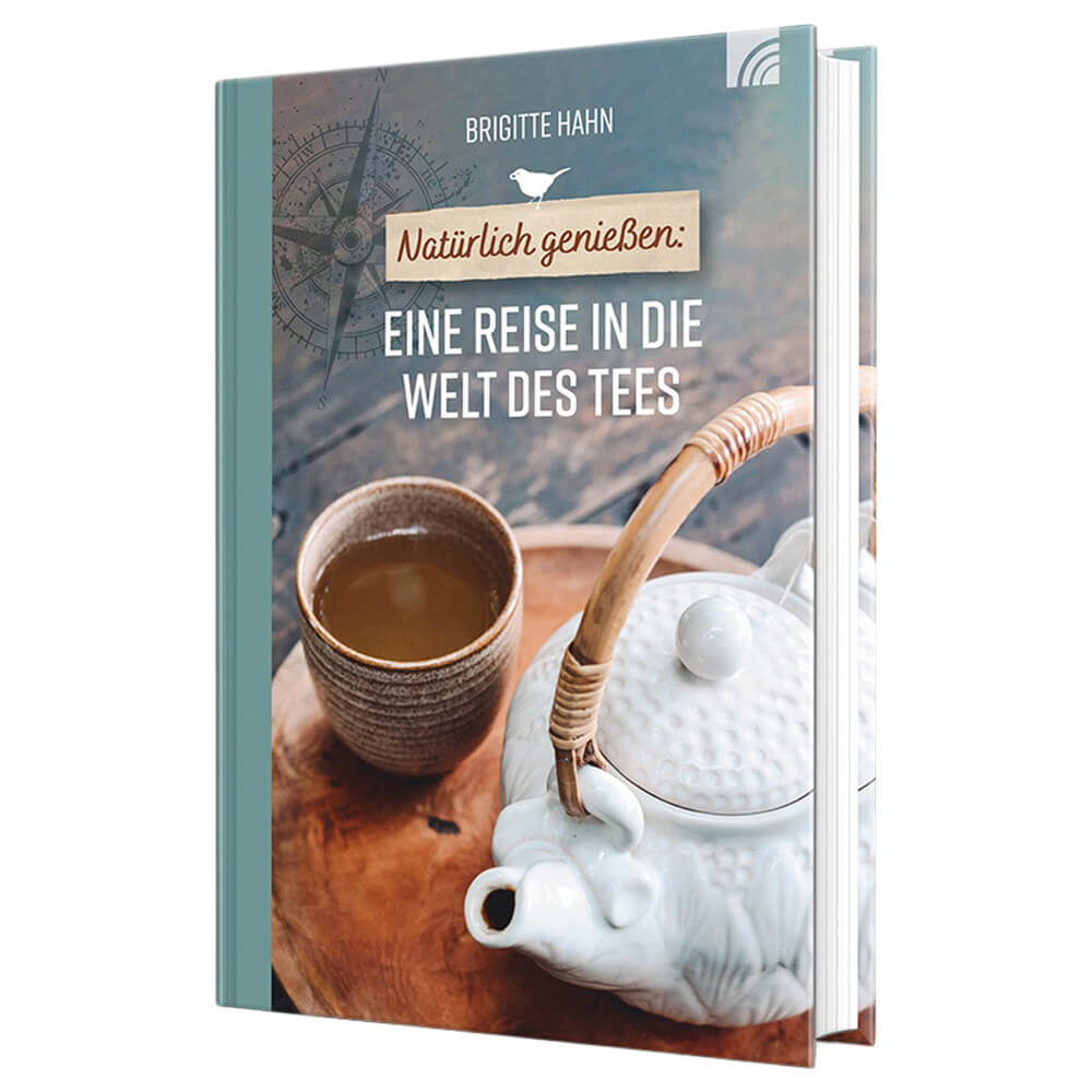 gebundenes Buch offen eine Reise in die Welt des Tees