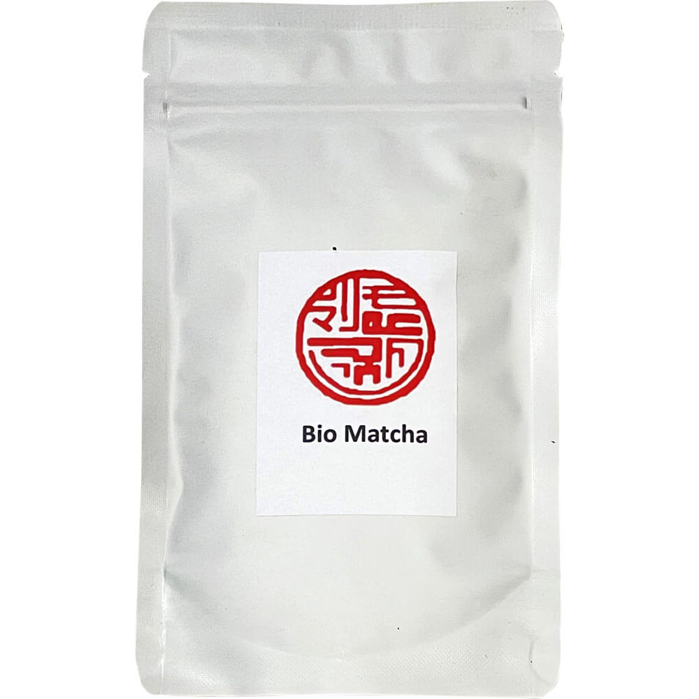 Bio Matcha Basic Grade im weißen Nachfüllbeutel neu – Großpackung mit Matcha-Label, ideal für Matcha Latte, Küche und Vorrat