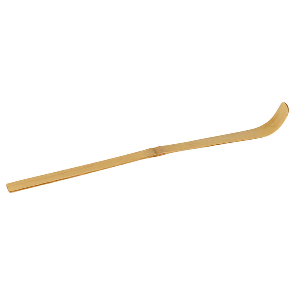 Bambuslöffel Chashaku zur präzisen Dosierung von Matcha-Pulver.