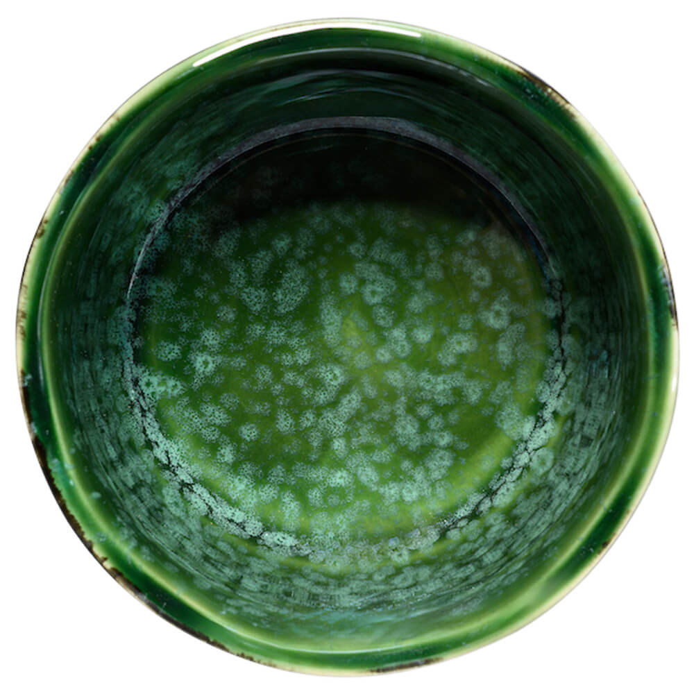 Matchaschale offen schwarz gesprenkelt innen grün im Premium Set#variante_schale-schwarz-gesprenkelt-innen-gruen