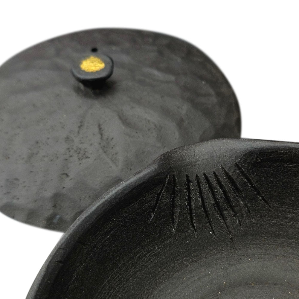 Schwarze Shiboridashi mit japanischer Goldlack-Verzierung Ausguss